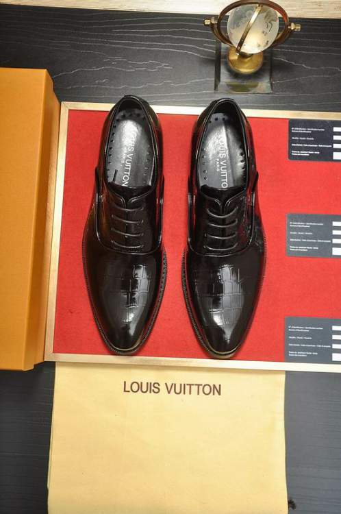 Picture of Louis Vuitton Shoes _SKULVsz38-45hnh071414613